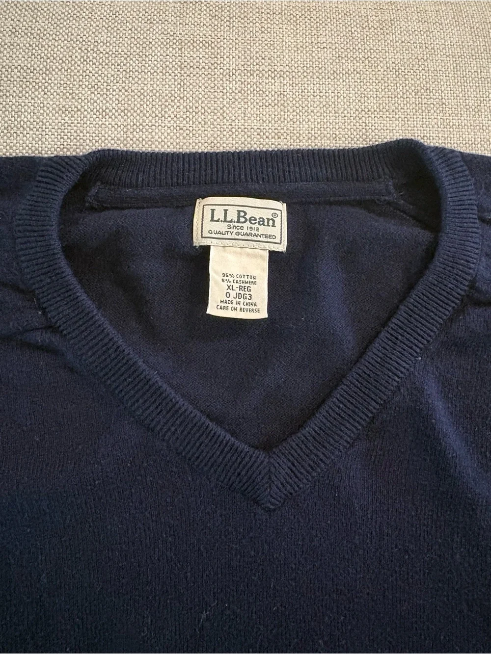 L.L.Bean Cotton Cashmere Sweater XL Reg Navy V-Neck Raglan Men